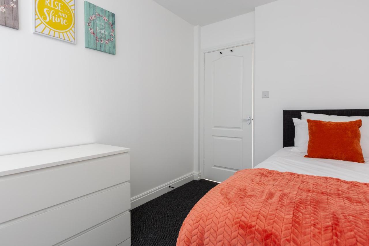Princes - 2 Bedrooms Parking Wi-Fi - Cozy Pads Preston  Exterior photo